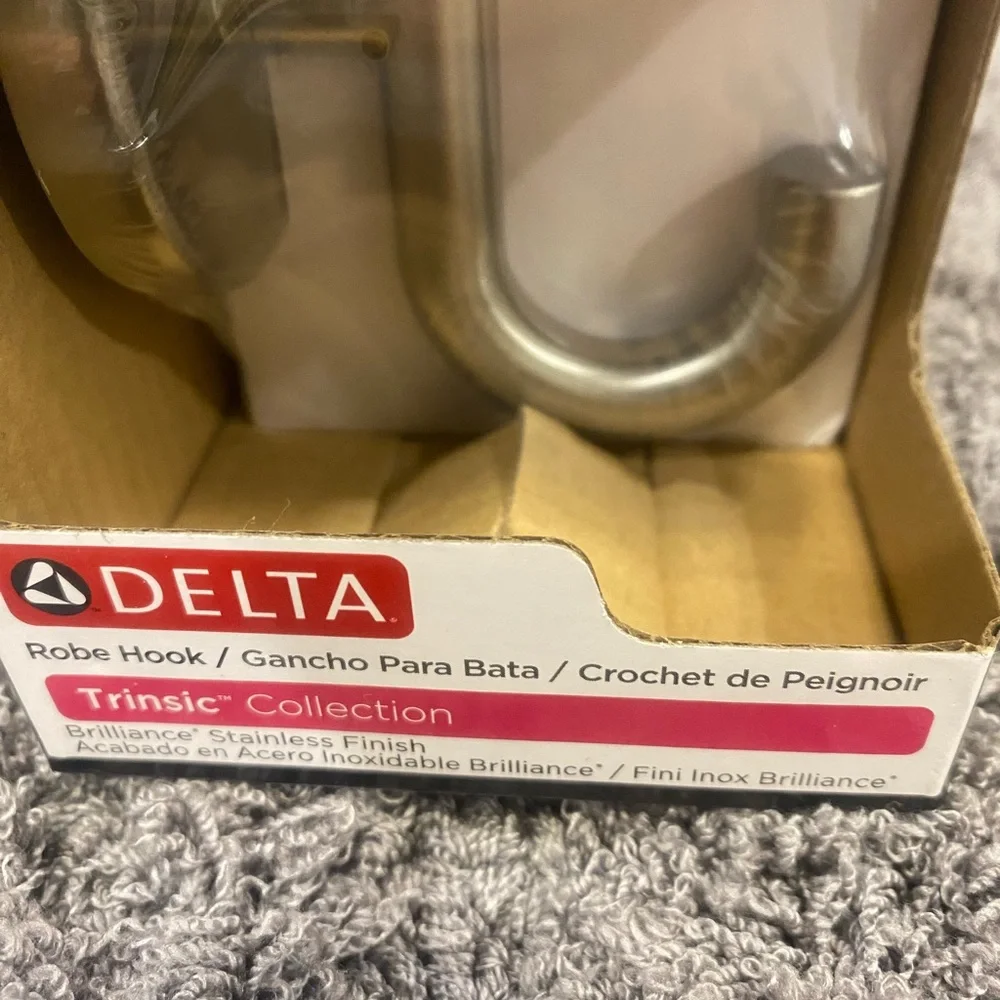Delta Trinsic Collection Brilliance Stainless Robe Hook - Silver